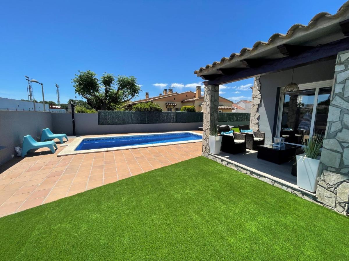Vila Casa En L Escala Con Piscina Y Wifi Free L' Escala Exteriér fotografie